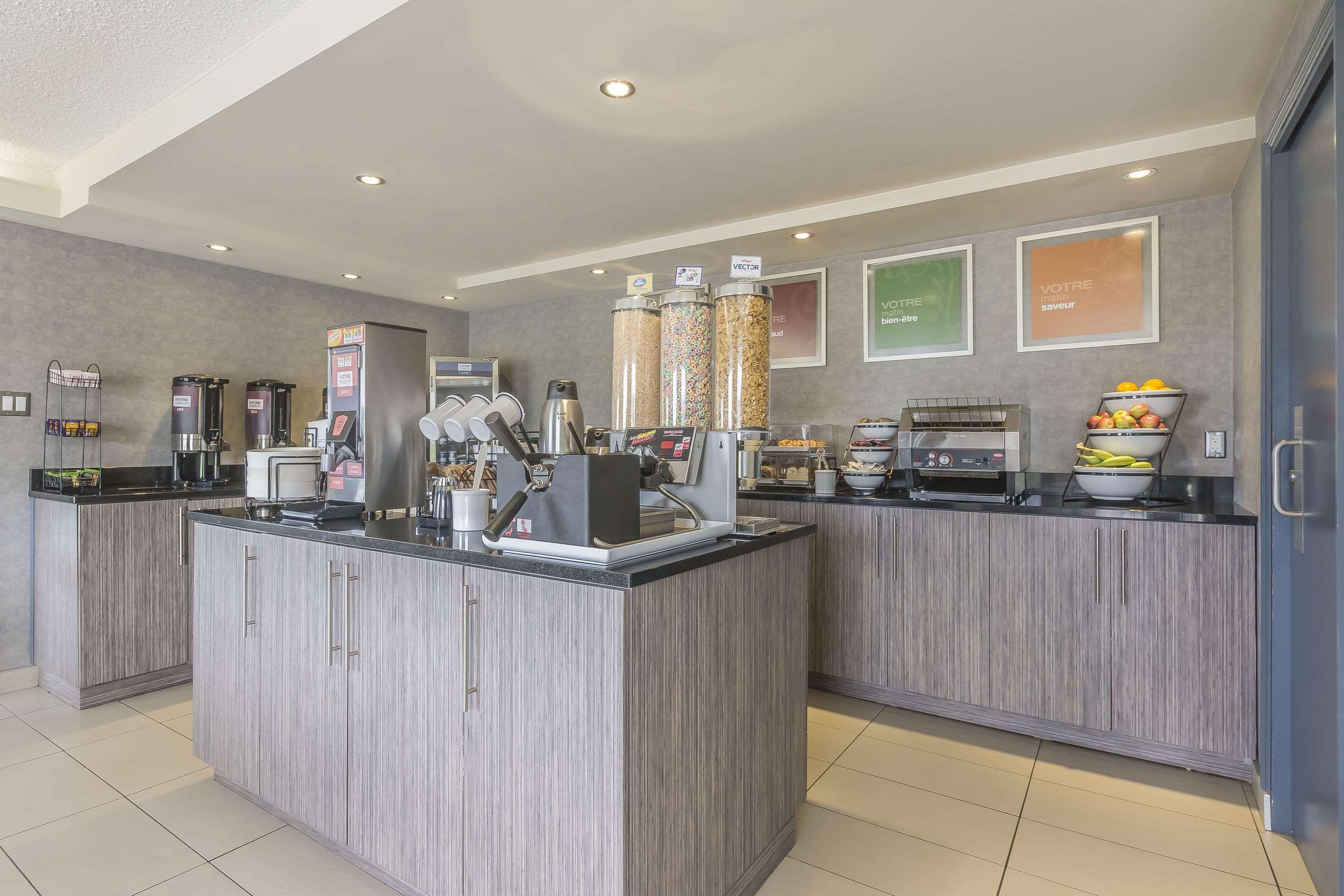 Comfort Inn Levis Luaran gambar