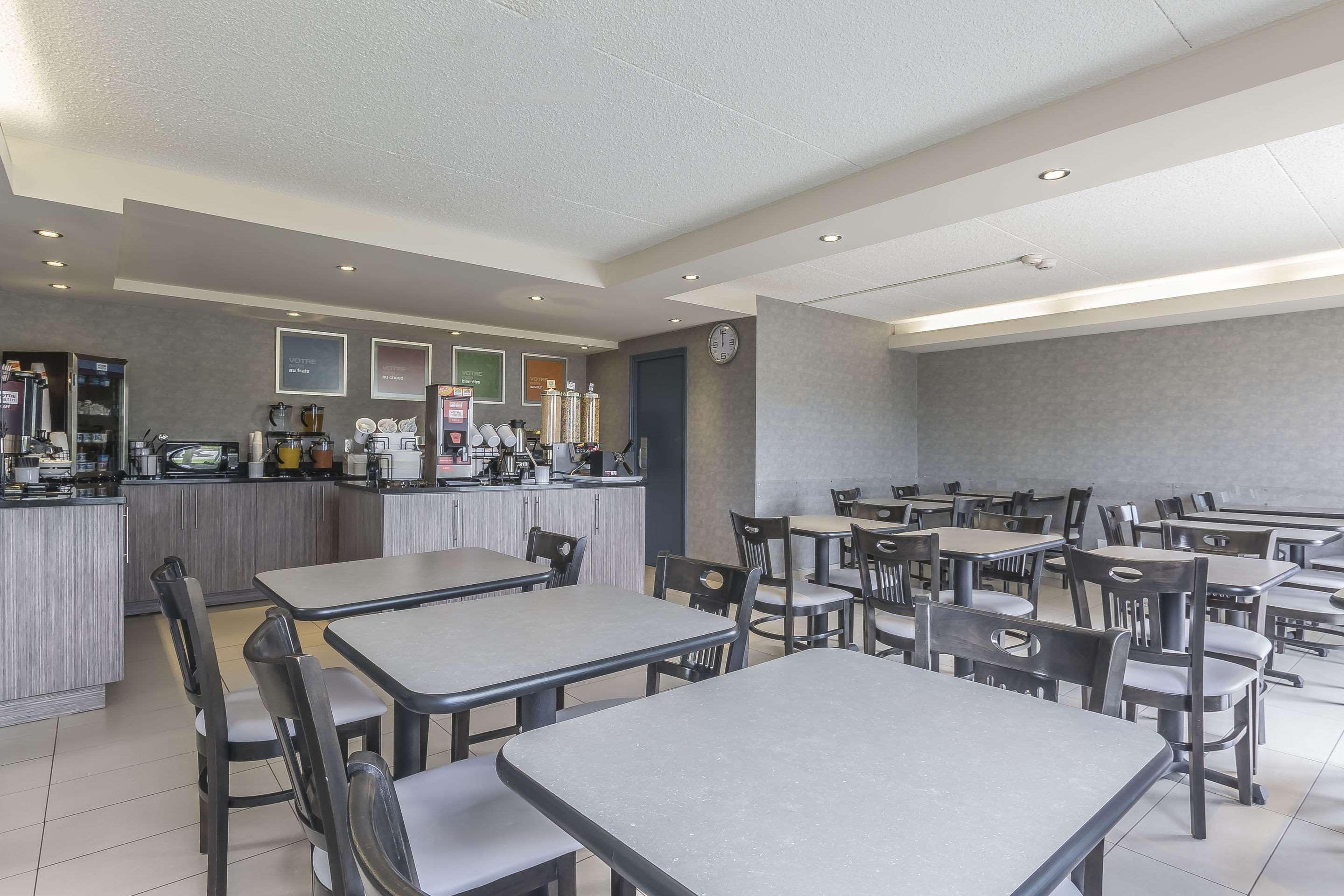 Comfort Inn Levis Luaran gambar
