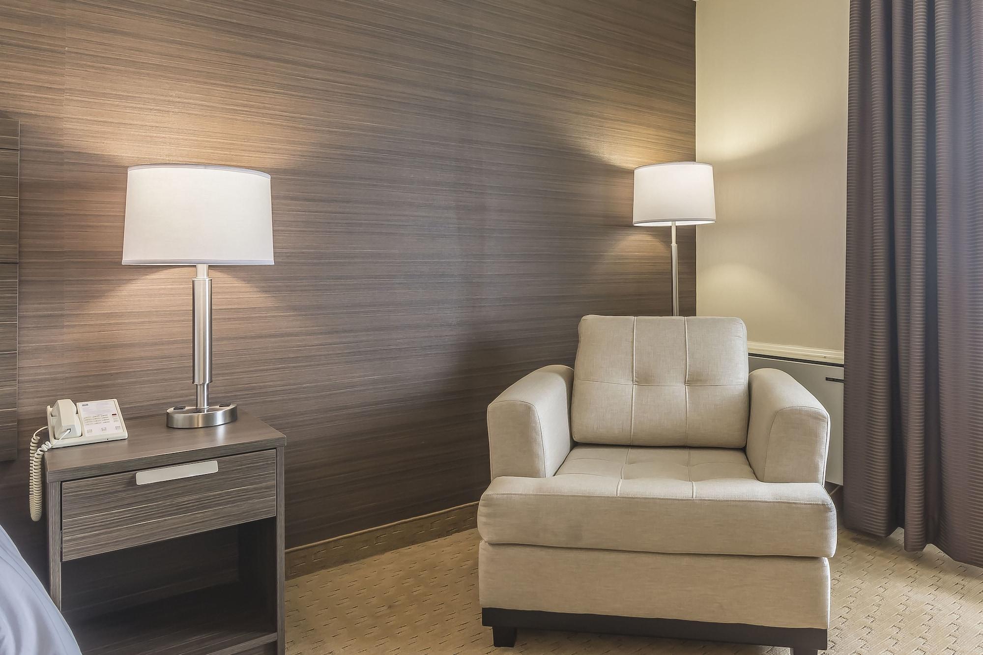 Comfort Inn Levis Luaran gambar
